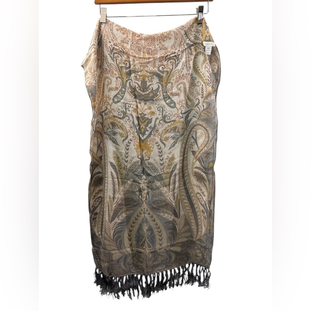 Chico’s Gray Beige Paisley Print Scarf Fringe, Viscose 19”x  66” career Staple